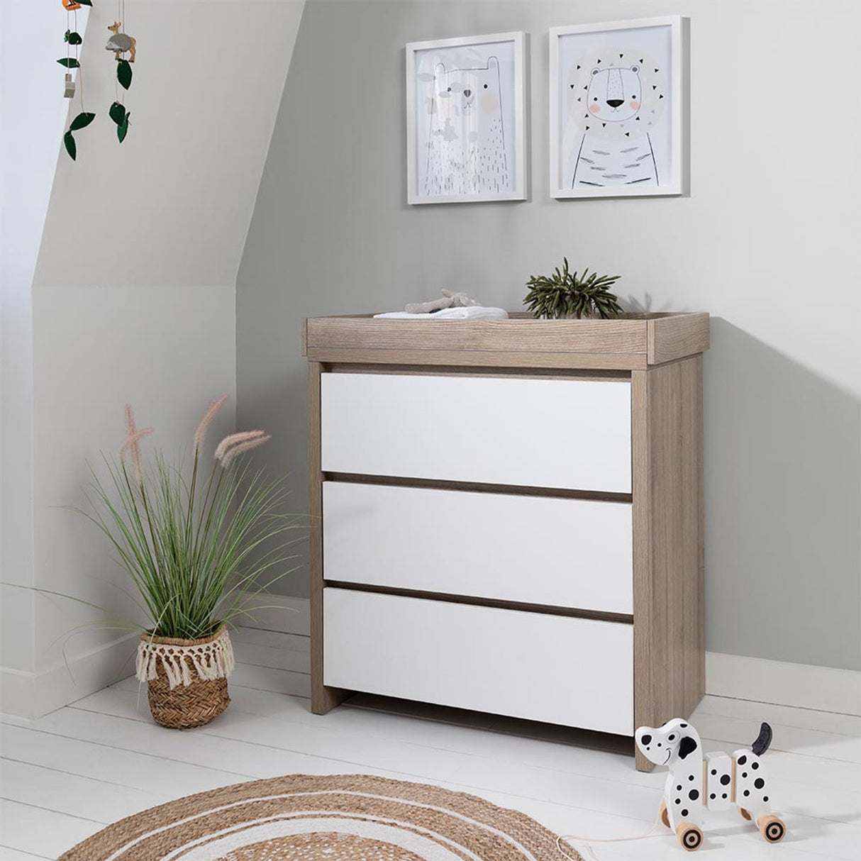 Tutti Bambini Modena Chest Changer / Dresser - White & Oak