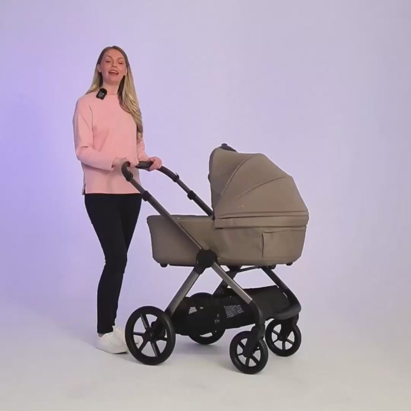 BabaBing 18 Piece Raffi Travel, Home & Feeding Bundle with Spin Car Seat & ISOFIX Base - Satin Black