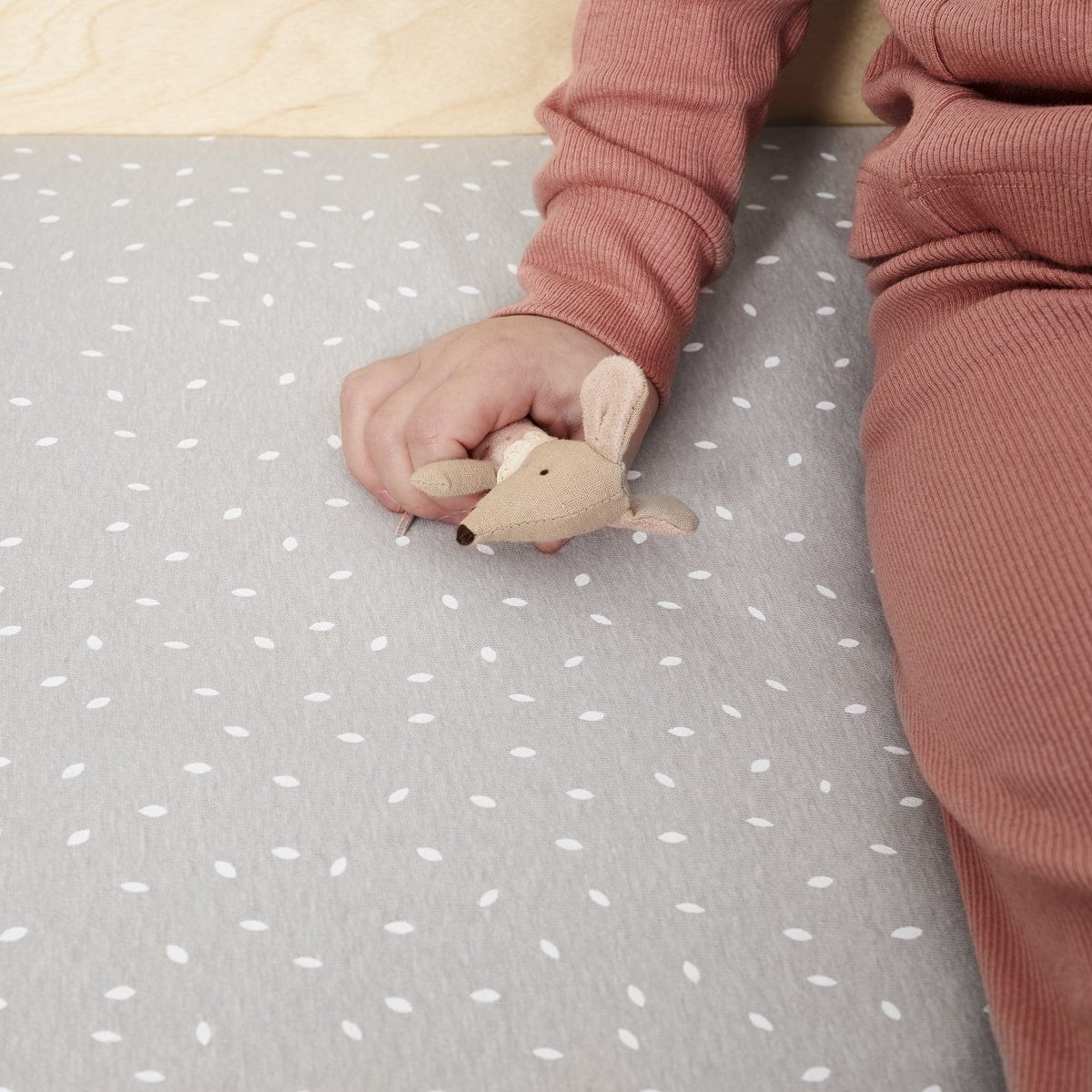Little Green Sheep Organic Cot & Cot Bed Fitted Sheet - Dove Rice