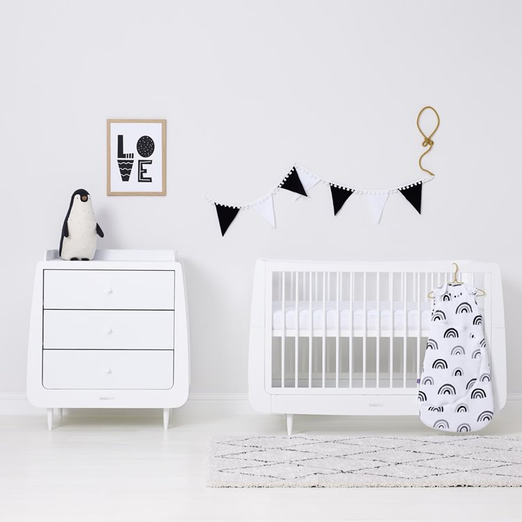 SnuzPouch Winter Sleeping Bag | 2.5 Tog | 0-6 Months – Mono Rainbow