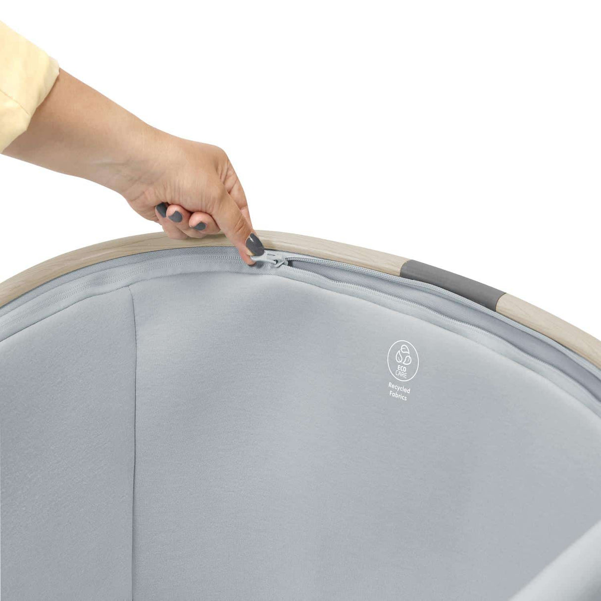 Maxi-Cosi Iora Co-Sleeper Crib – Beyond Grey