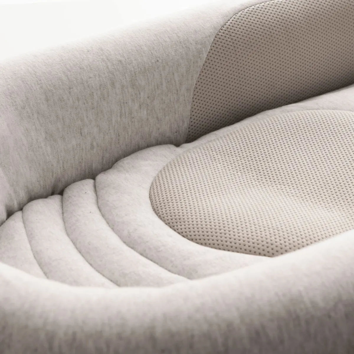 Inglesina Welcome Pod Baby Sleep Nest – Quiet Beige