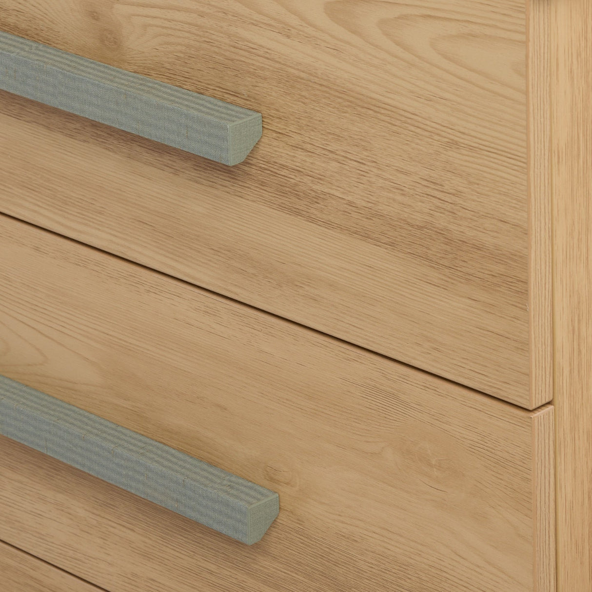 Tutti Bambini Hallee Dresser / Chest Changer - Golden Oak & Sage Weave