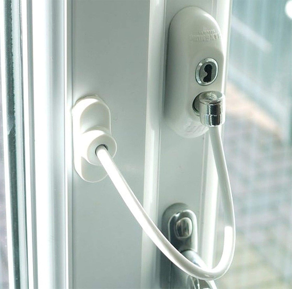 Max6mum Lockable Window and Door Restrictor 1 Pack – White