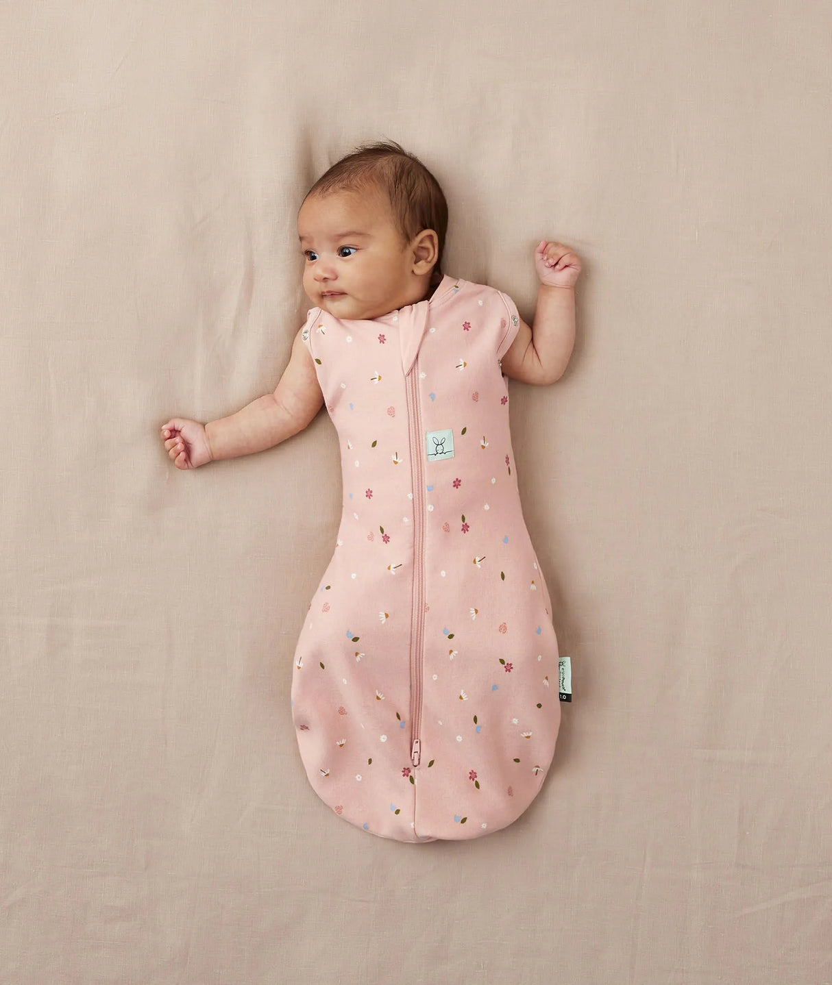 ergoPouch Organic All Year Swaddle Sleeping Bag | 1.0 Tog | 3-6 Months - Daisies