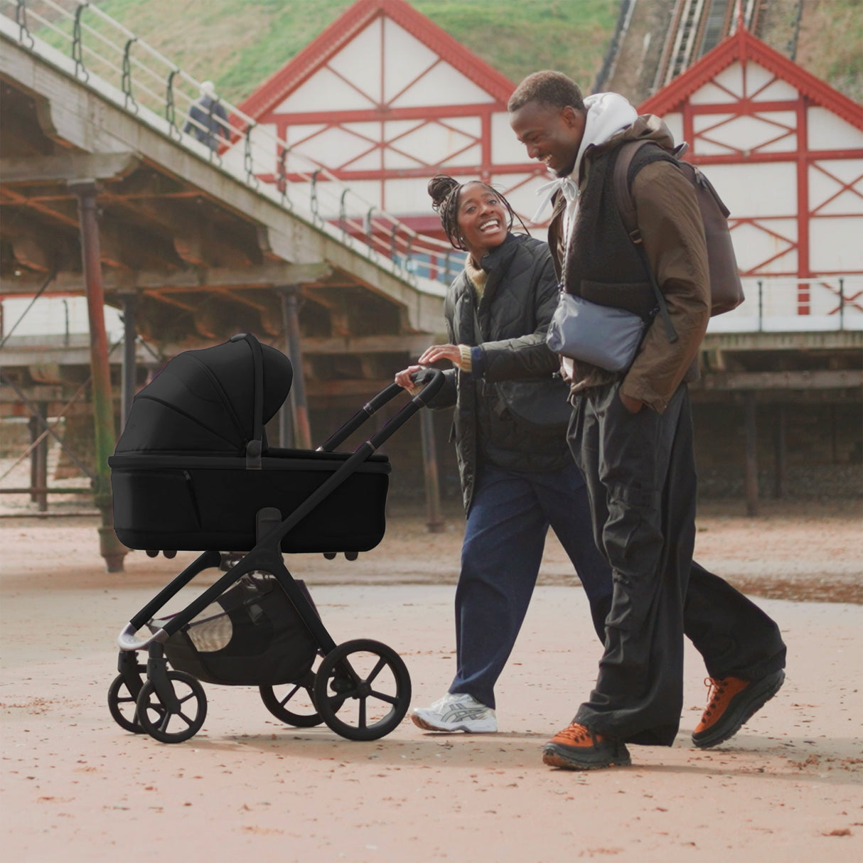 Silver Cross Cove Ultimate Travel System with Glide Plus 360 and ISOFIX Base - Onyx