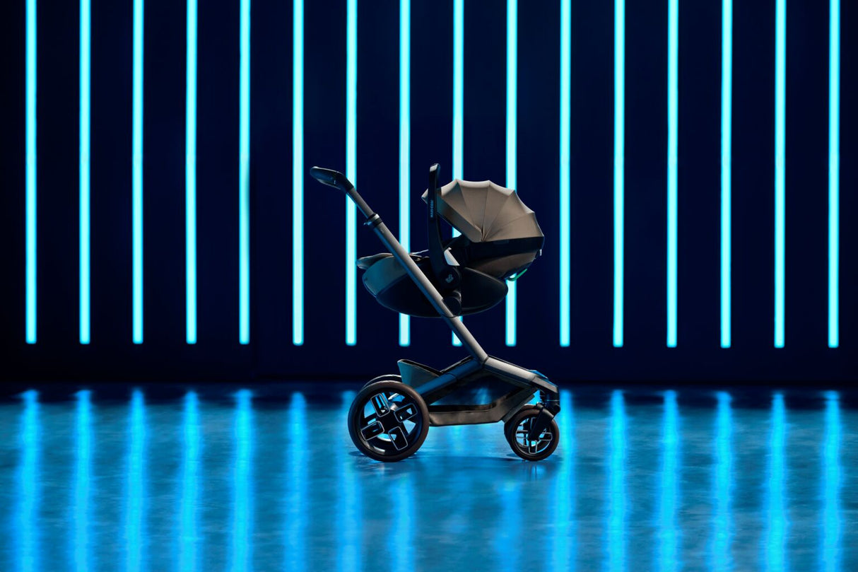 Maxi Cosi Fame Premium Travel System Bundle With Accessories, Pebble 360 Pro2 Car Seat and ISOFIX Base - Twillic Truffle