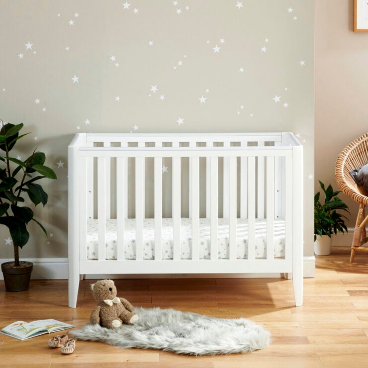 Babymore Iris Mini Cot Bed - White