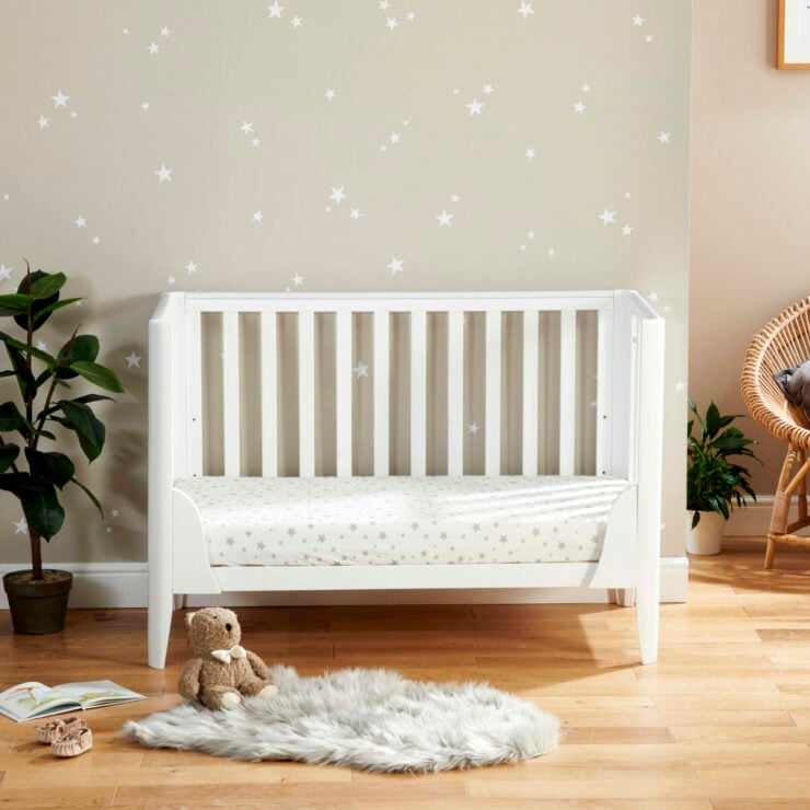 Babymore Iris Mini Cot Bed - White