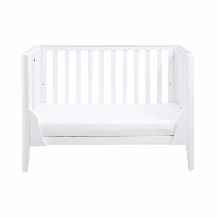 Babymore Iris Mini Cot Bed - White