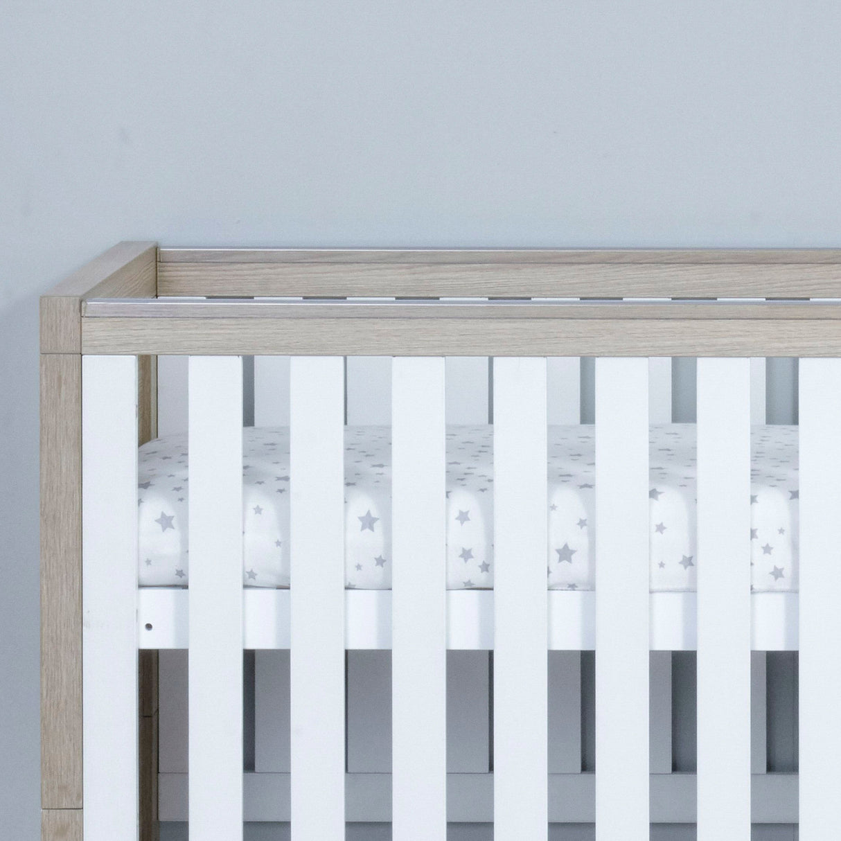 Babymore Luno Cot Bed with Under Drawer - White / Oak