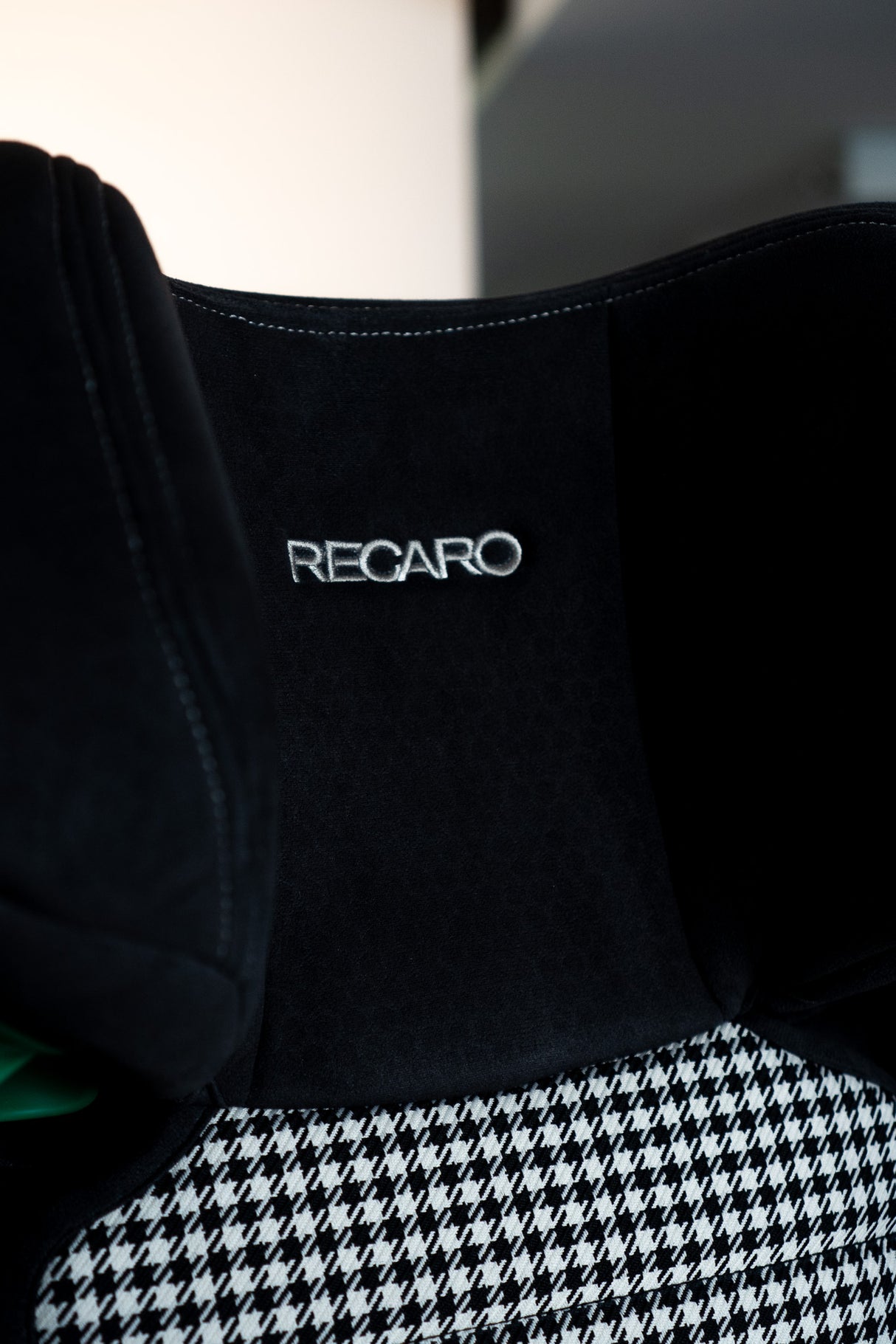 Recaro AXION 1 High Back Booster - Pepita Limited Edition