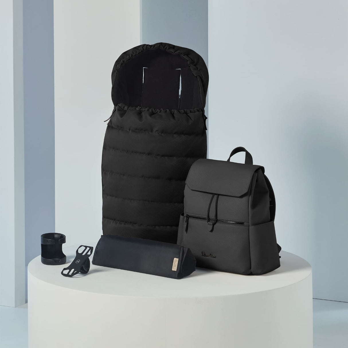 Silver Cross Reef 2 Ultimate Travel System Bundle with Dream Car Seat and Motion 2 360 Car Seat - Space