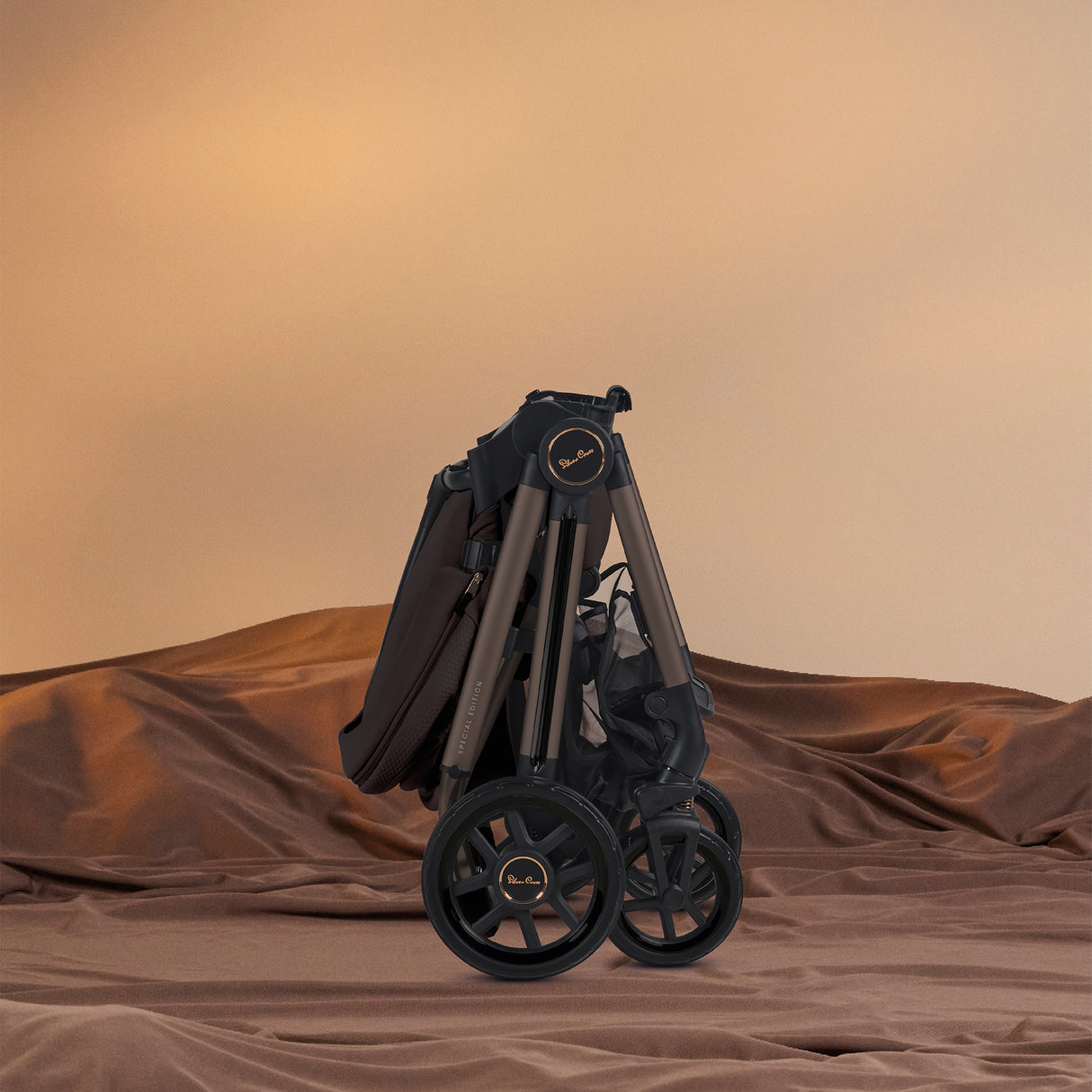 Silver Cross Reef 2 Special Edition Ultimate Travel System Bundle with Dream Car Seat and Motion 2 Car Seat - Ganache