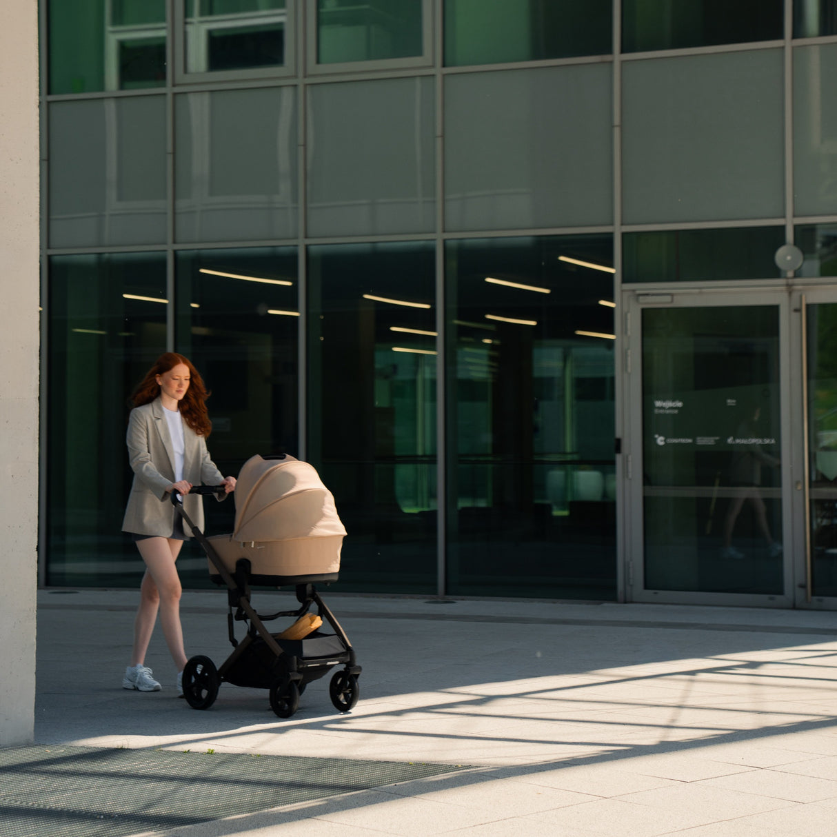 Avionaut Sirius 2 Pushchair & Carrycot Bundle - Caramel 8