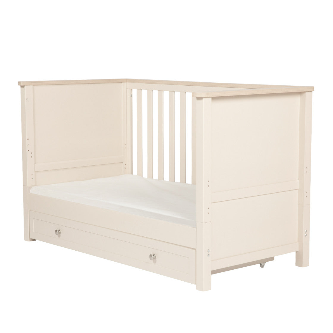 Bebe & Beyond Wanderer Cot Bed - Cashmere & Oak 13