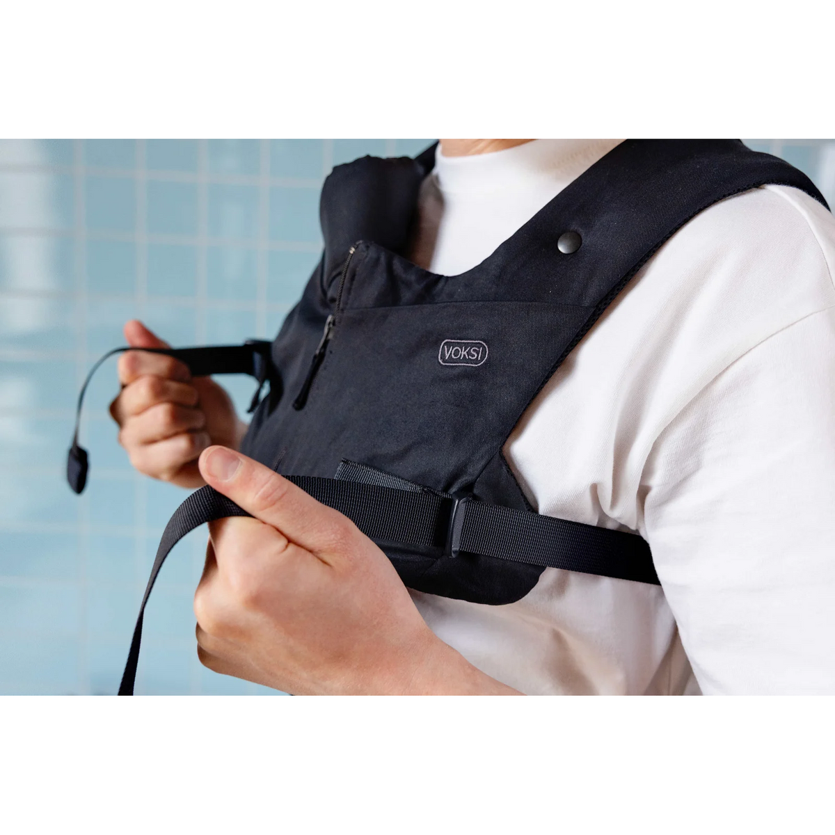BeSafe Voksi Huddle Zip on Carrier - Black 7