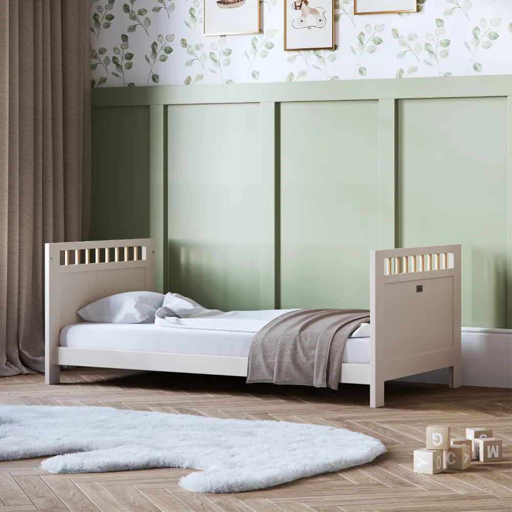 Silver Cross Seville 3 Piece Nursery Furniture Set with Convertible Cot to Toddler Bed, Dresser & Double Wardrobe