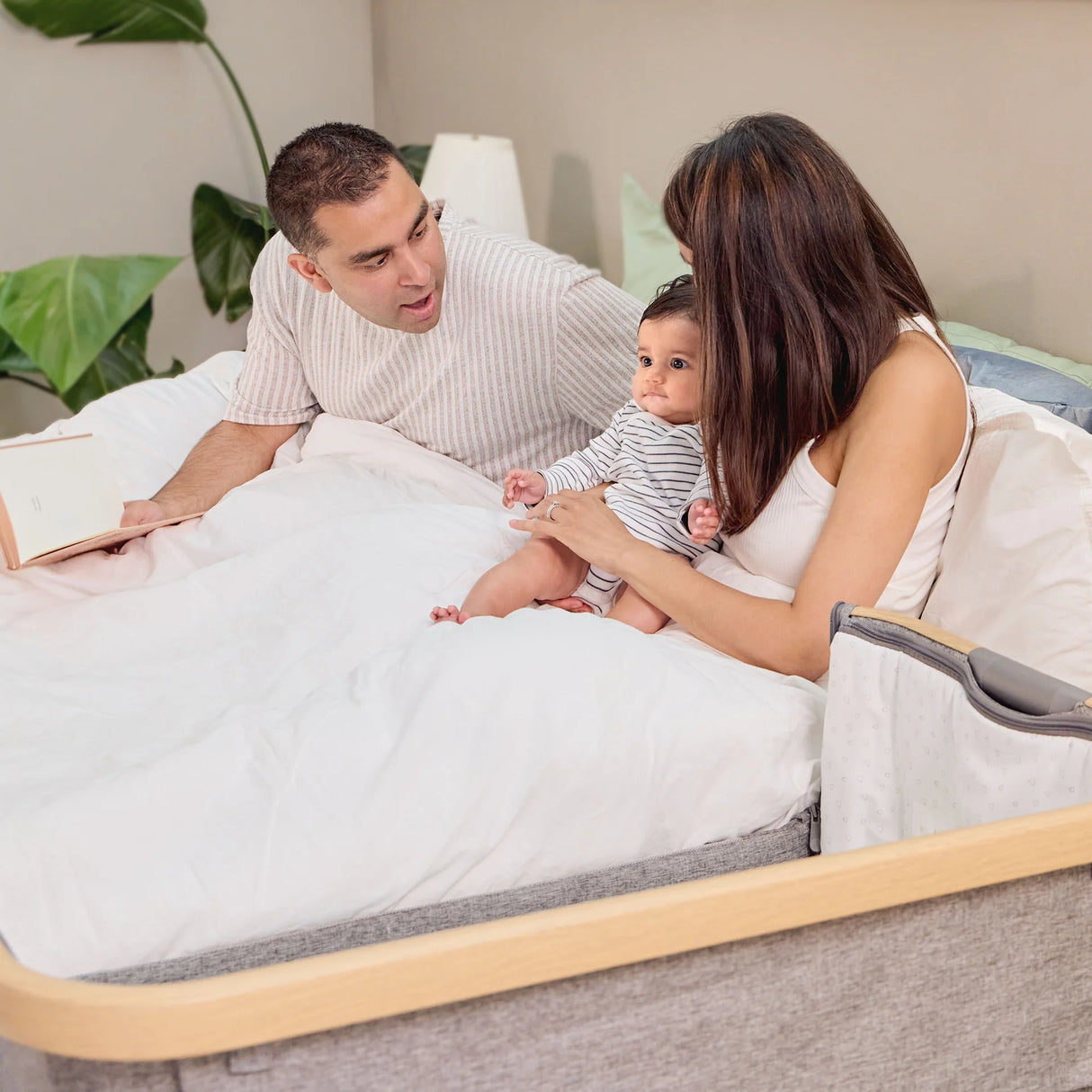 Tutti Bambini Cozee Bedside Crib - Oak & Charcoal