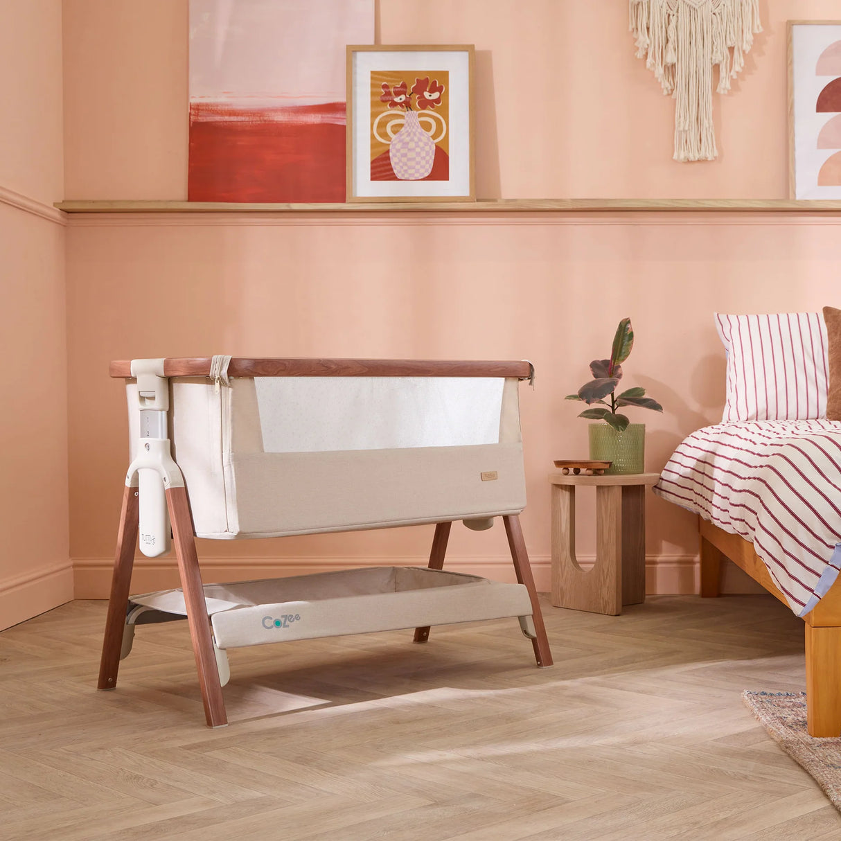 Tutti Bambini Cozee Air Bedside Crib - Scandinavian Walnut & Ecru