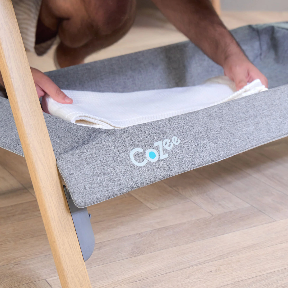 Tutti Bambini Cozee Bedside Crib - Oak & Charcoal