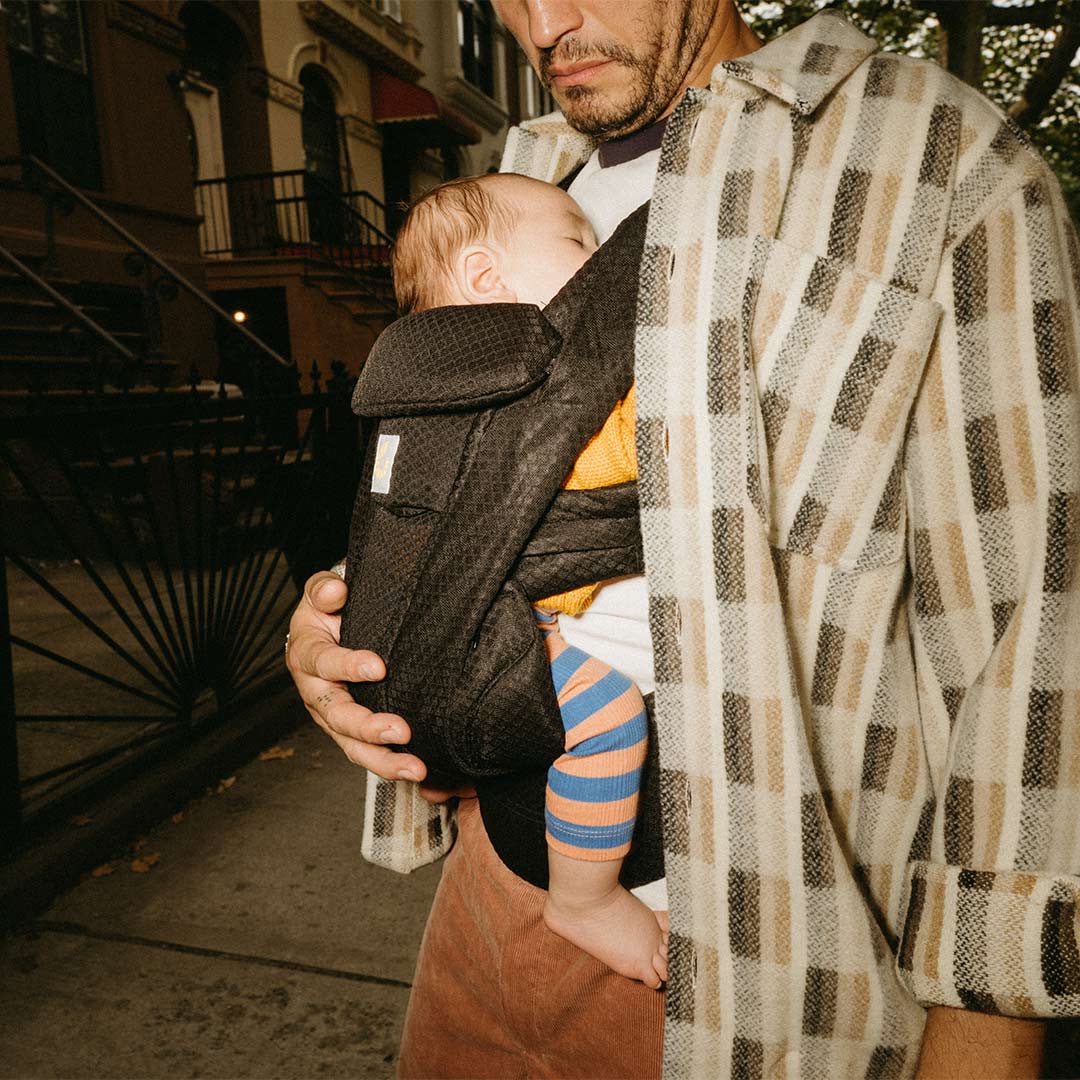 ergobaby Omni Deluxe Mesh Baby Carrier - Onyx Black