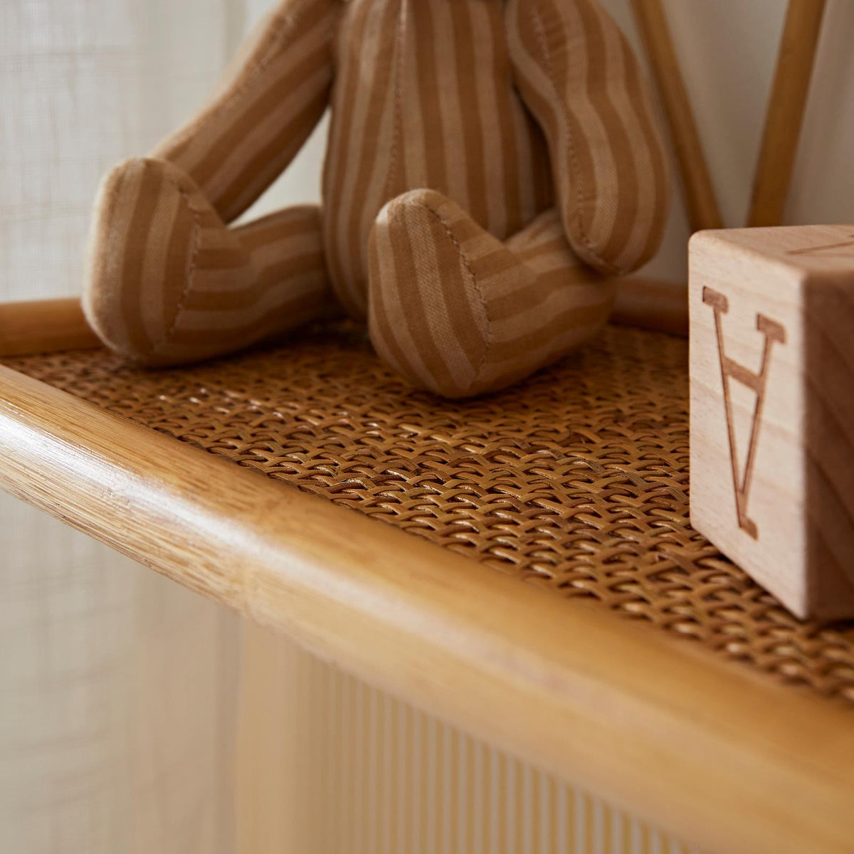 CuddleCo Aria Shelf Large - Rattan