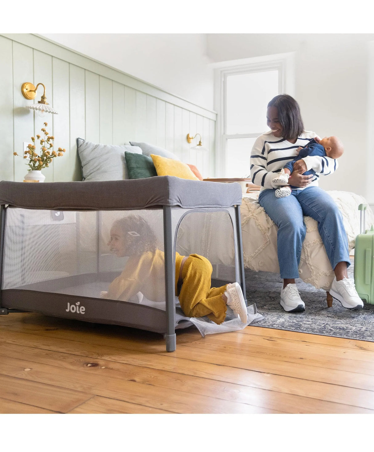 Joie Amigo Travel Cot – Thunder