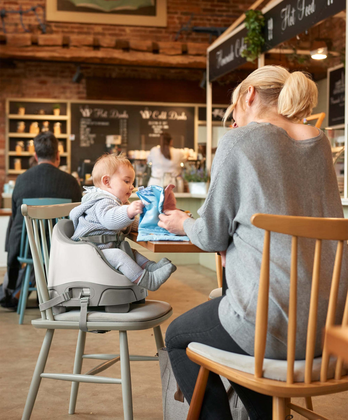 Mamas & Papas Baby Bug 3-in-1 Floor & Booster Seat with Activity Tray - Pebble Grey