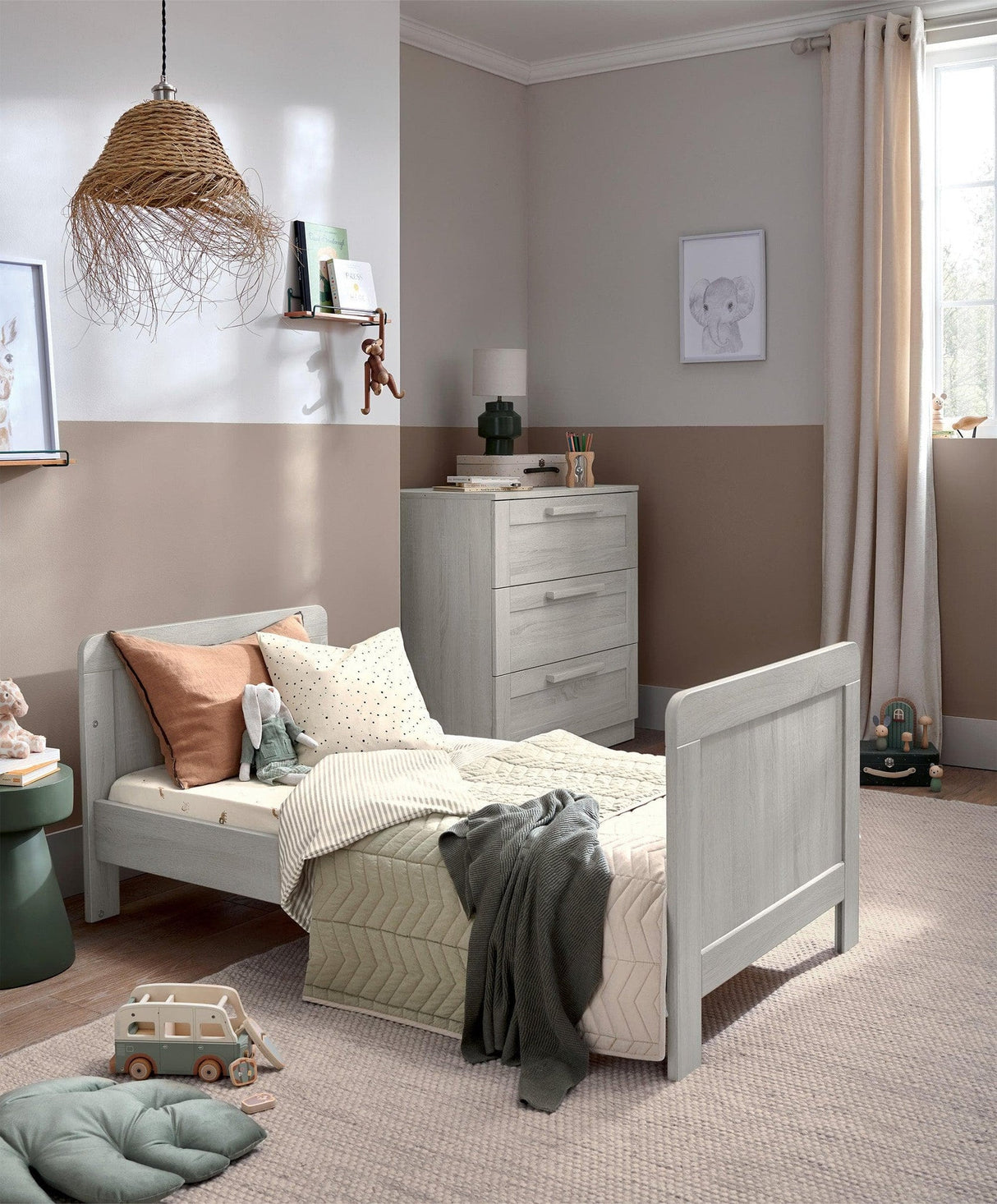 Mamas & Papas Atlas 2 Piece Nursery Furniture Set with Cot Bed & Dresser - Nimbus White