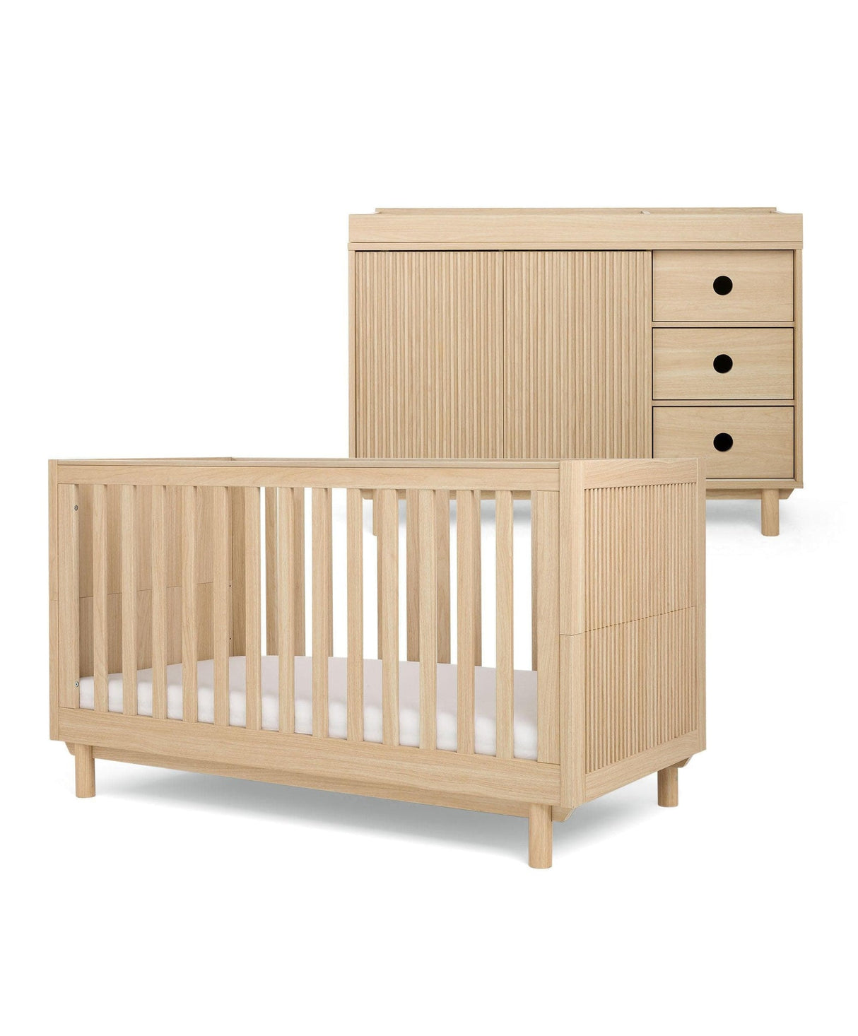 Mamas & Papas Oska 2 Piece Nursery Furniture Set with Cot Bed and Wide Dresser - Natural Oak