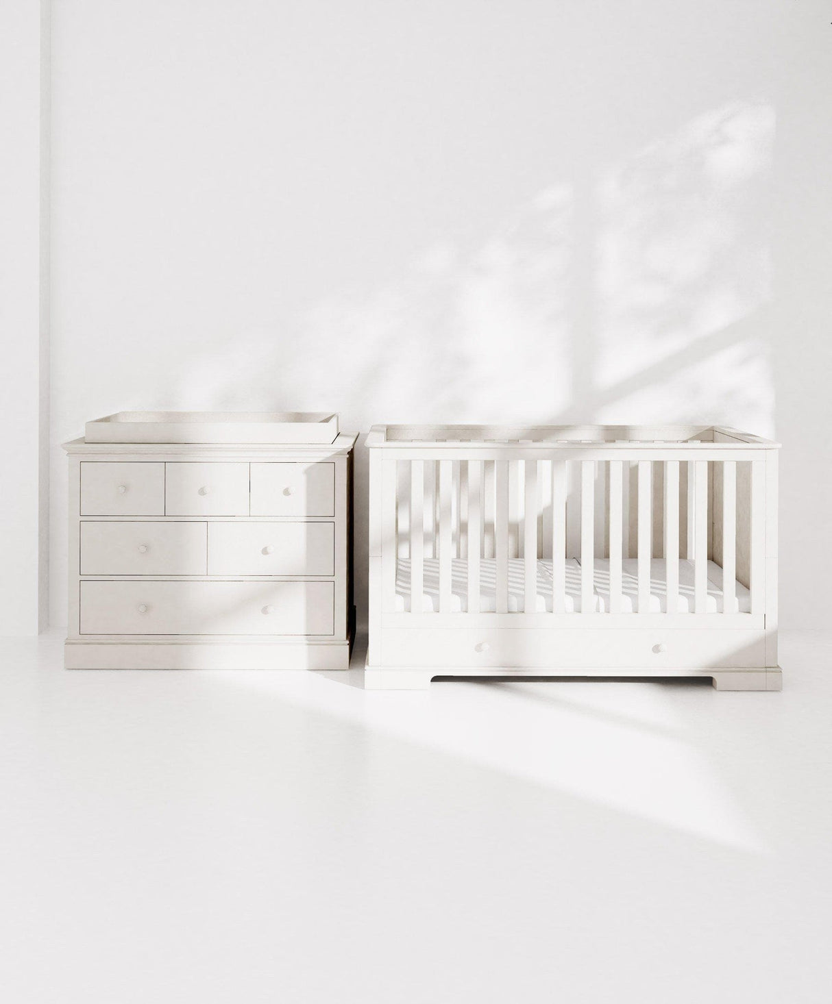 Mamas & Papas Oxford 2 Piece Nursery Furniture Set with Cot Bed and Dresser - White