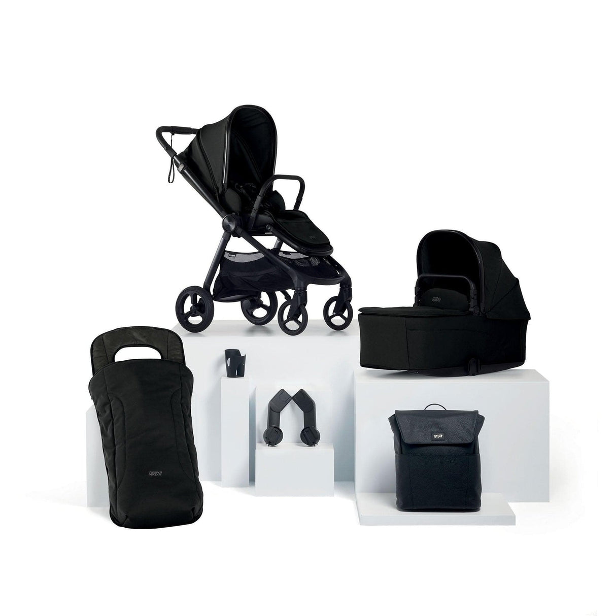Mamas & Papas Vardo Essential Pushchair Bundle with Accessories - Noir
