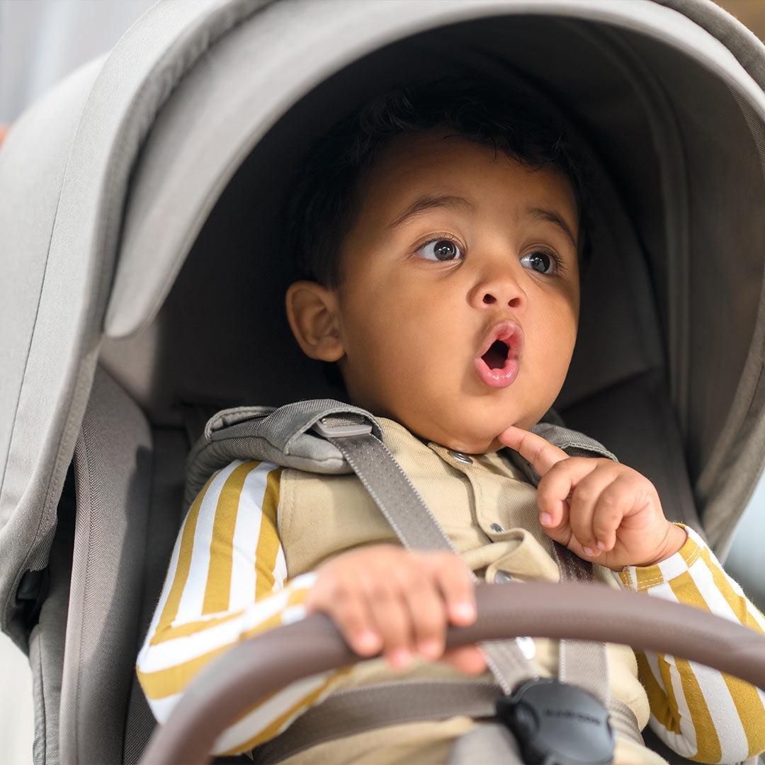 Maxi Cosi Oxford+ Premium Travel System Bundle with Pebble 360 Pro2 & ISOFIX Base - Twillic Truffle