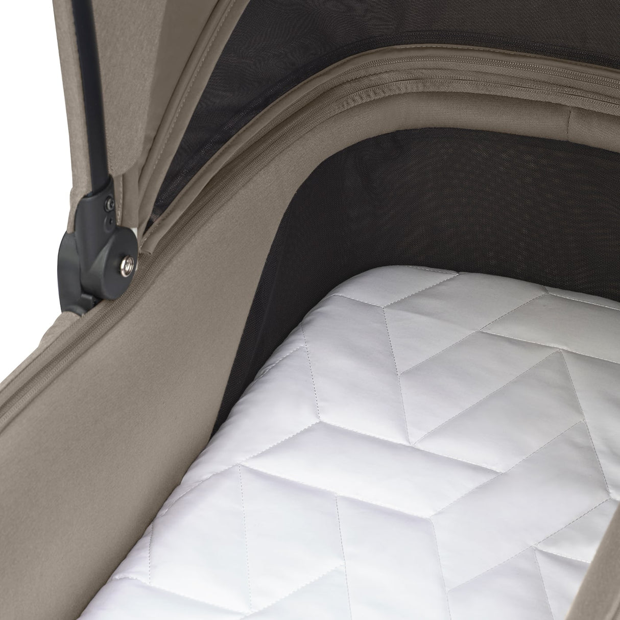 Maxi Cosi Oxford Essential Bundle with Accessories - Twillic Truffle