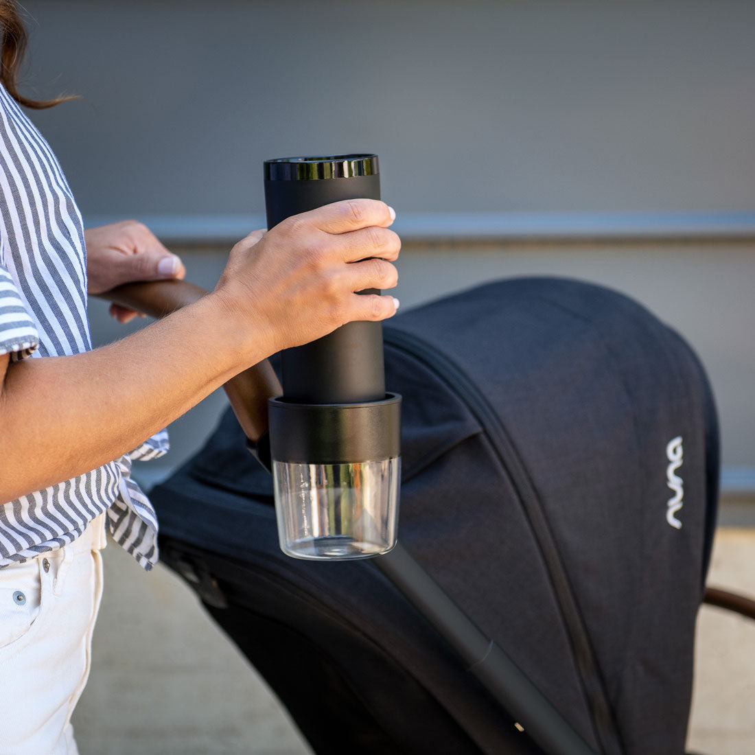 Nuna TRIV Cup Holder - Black