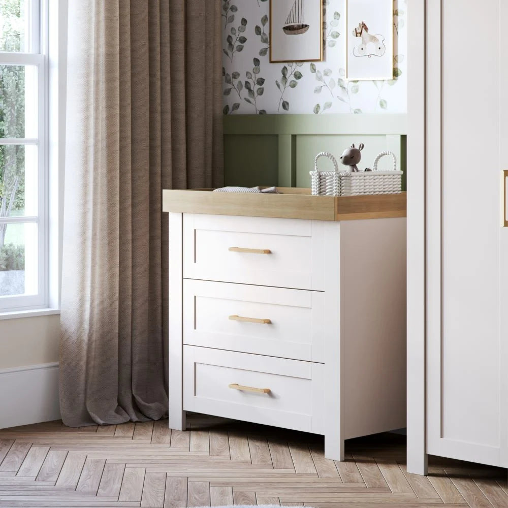 Silver Cross Seville Nursery Dresser / Changing Unit - Cashmere Oak