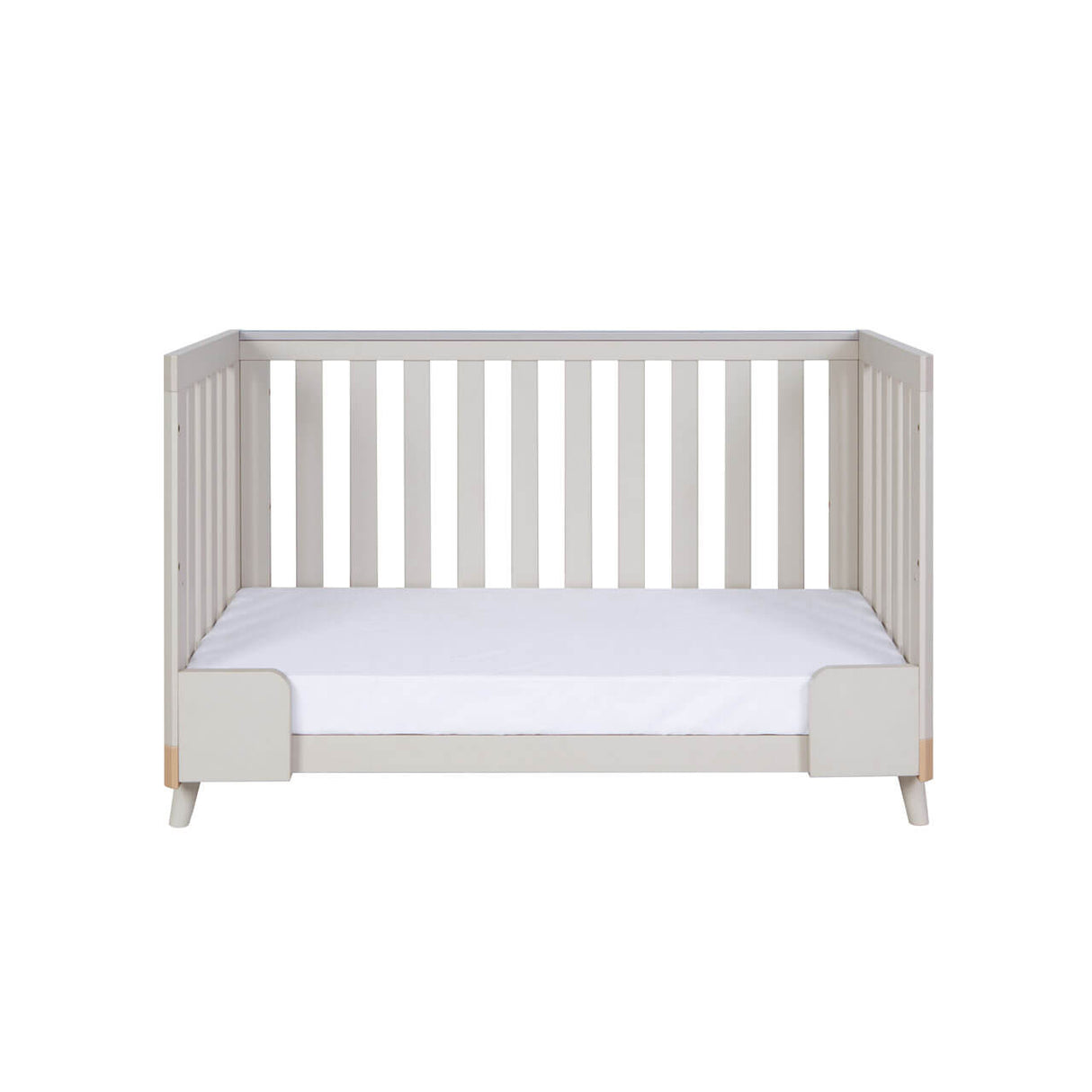 Tutti Bambini Hygge Mini Cot Bed - Light Oak/White Sand