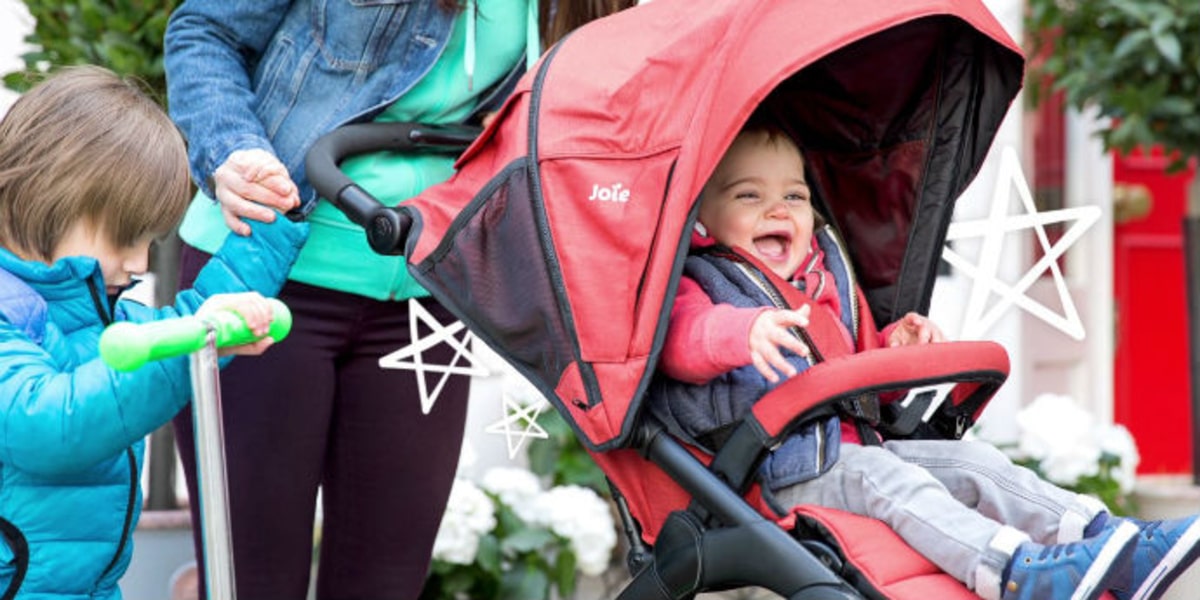 10 pushchairs with the biggest hoods