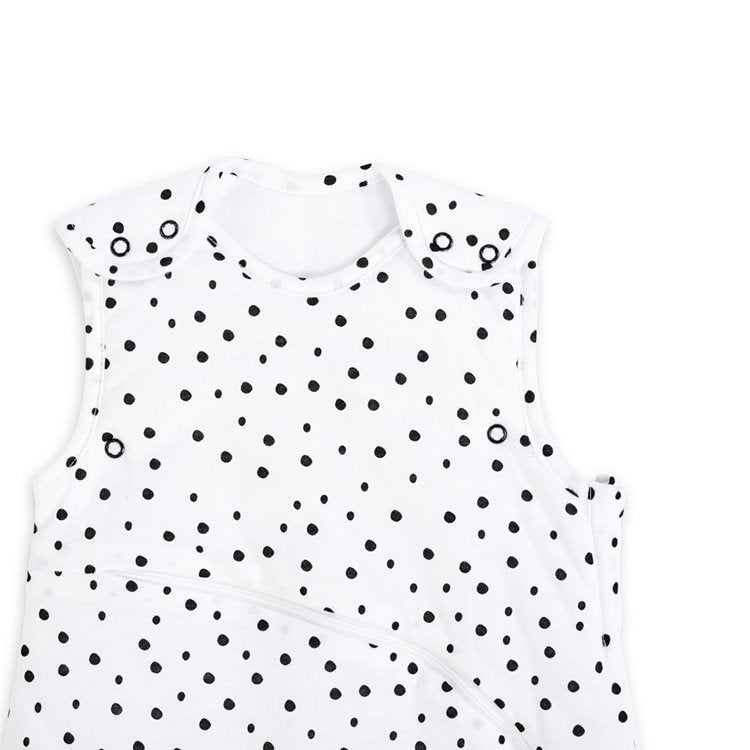 SnuzPouch Winter Sleeping Bag | 2.5 Tog | 0-6 Months  – Mono Spots