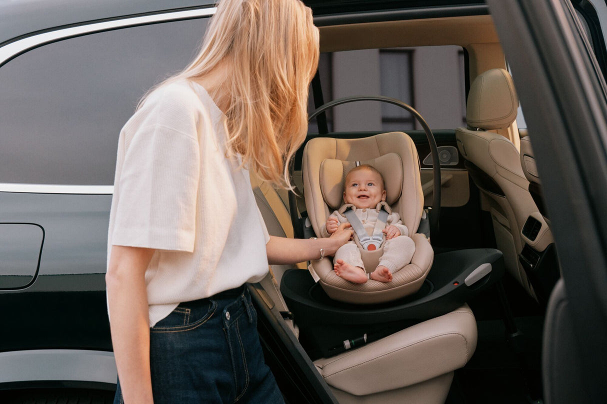 Cybex Cloud G3 Infant Car Seat | PLUS - Almond Beige