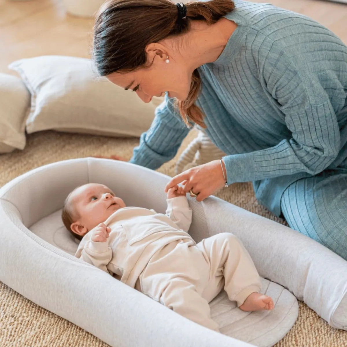 Inglesina Welcome Pod Baby Sleep Nest – Harmony Grey