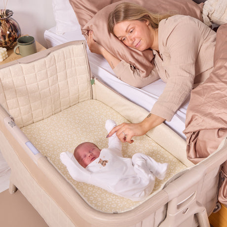 Tutti BambiniCozee Air 2 Bedside Crib - Soft Walnut & Cocoa