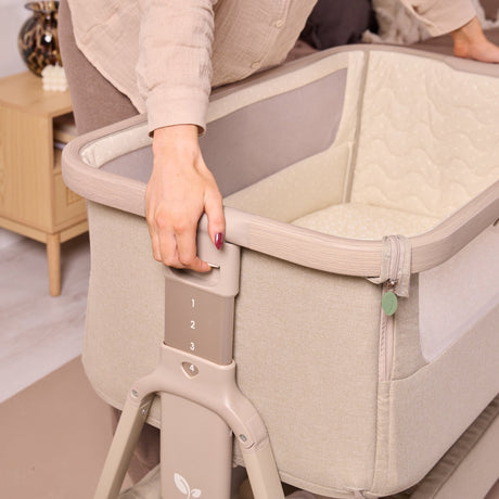 Tutti BambiniCozee Air 2 Bedside Crib - Soft Walnut & Cocoa