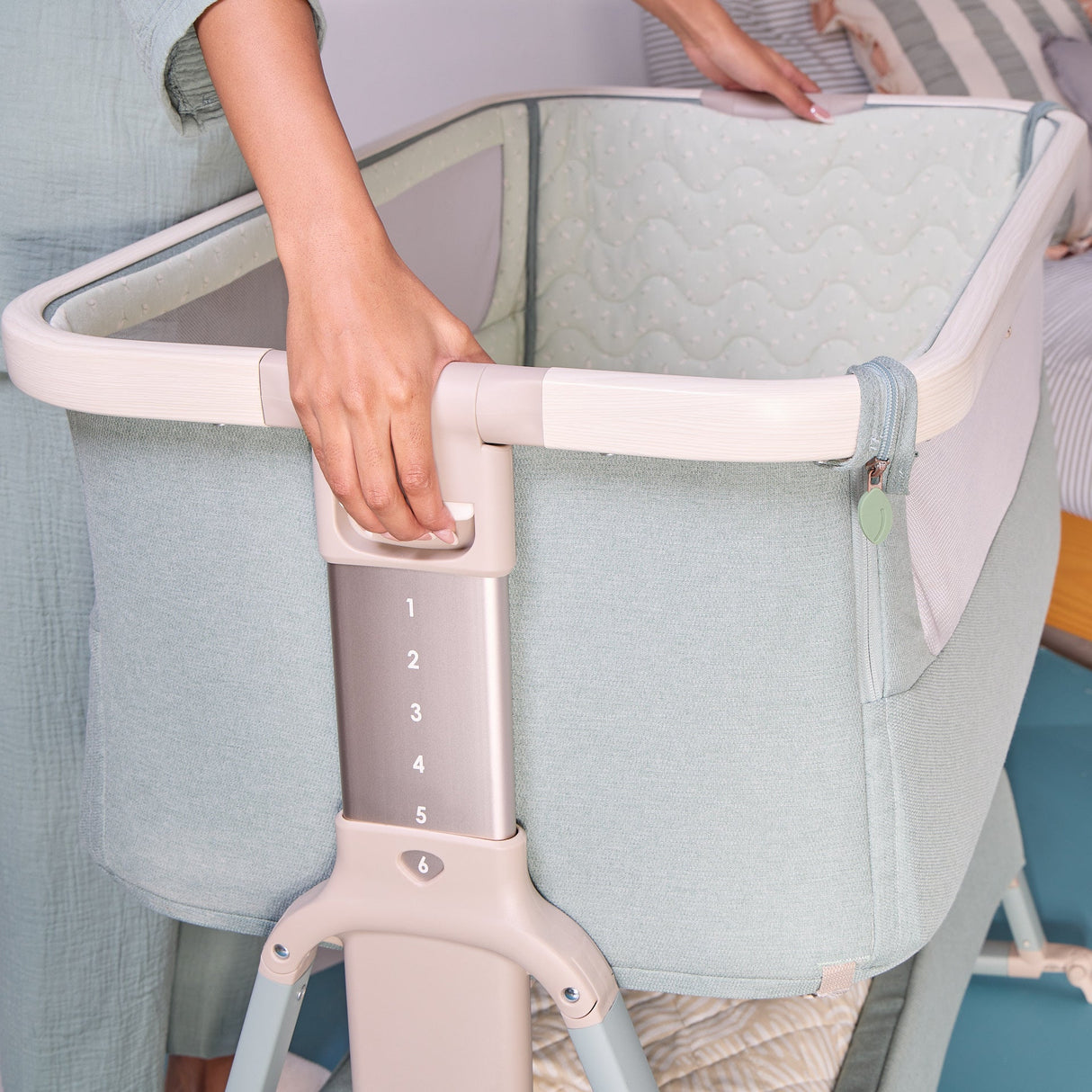 Tutti BambiniCozee Air 2 Bedside Crib - Whitewash & Kelp