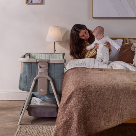Tutti Bambini Cozee Sense Bedside Crib - White Wash & Kelp