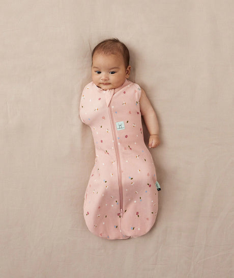 ergoPouch Organic All Year Swaddle Sleeping Bag | 1.0 Tog | 3-6 Months - Daisies
