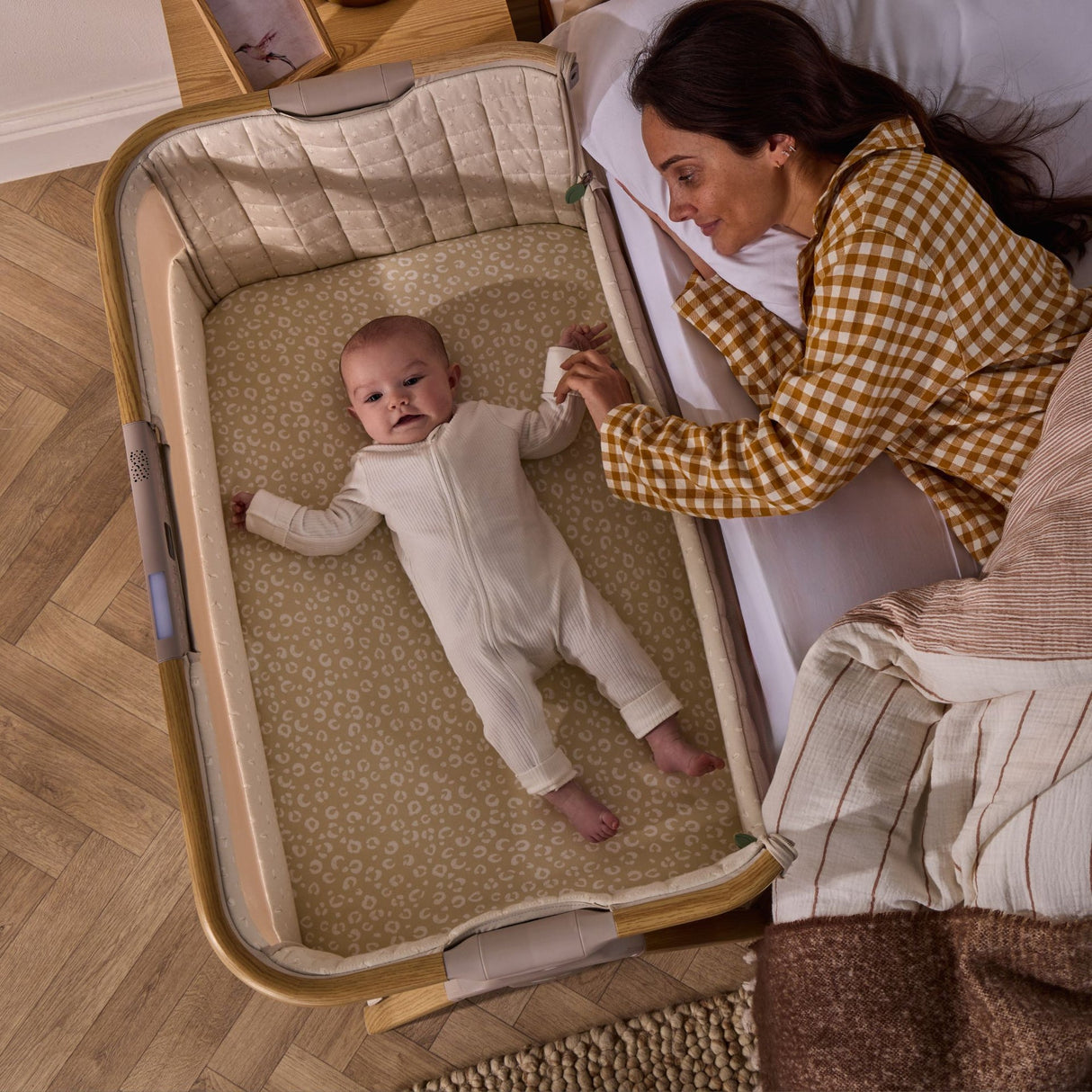 Tutti Bambini Cozee Sense Bedside Crib - Toasted Oak & Sand