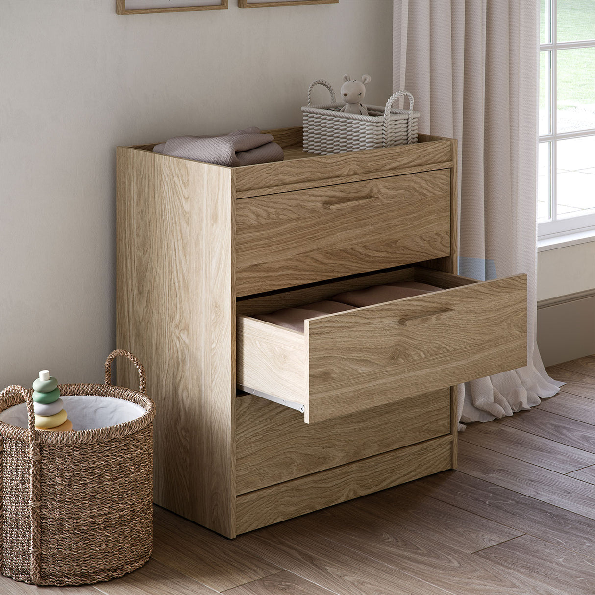 Silver Cross Geneva 4 Piece Nursery Furniture Set with Cot Bed, Under Drawer, Dresser, Wardrobe and TrueFit Eco Fibre Mattress