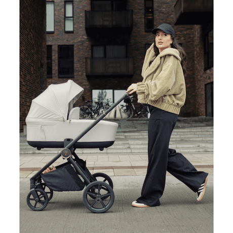 Venicci Claro 2 in 1 Pushchair Bundle with Accessories - Vanilla